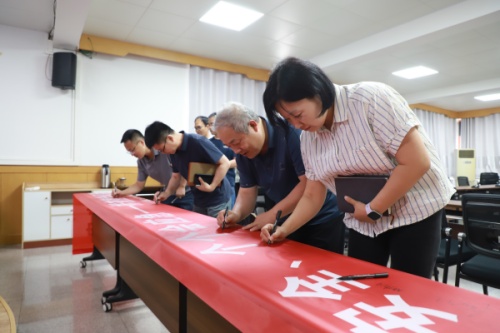 IMG_5931_副本队.jpg