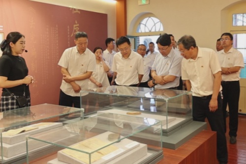 队4.jpg